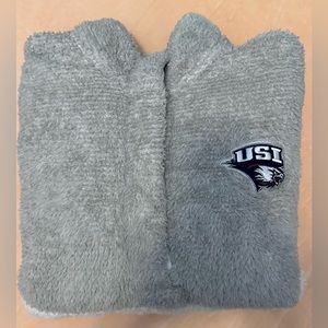 Vintage Women’s Boxercraft Fuzzy University of Southern Indiana Fleece Pullover